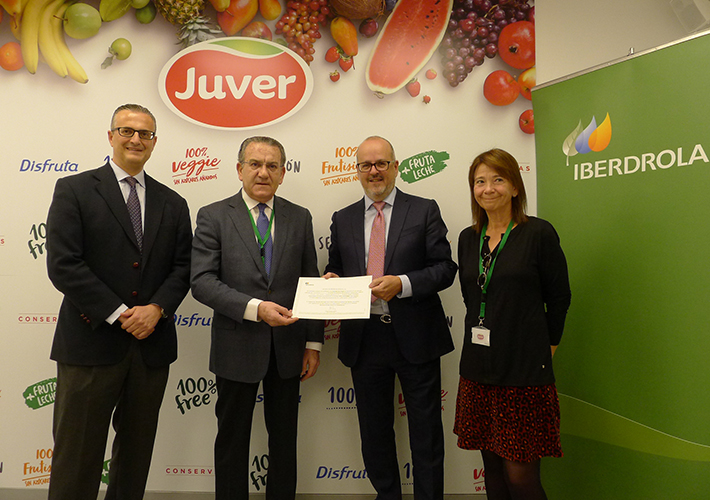 Foto Juver elige a Iberdrola para fabricar todos sus zumos con energía verde.